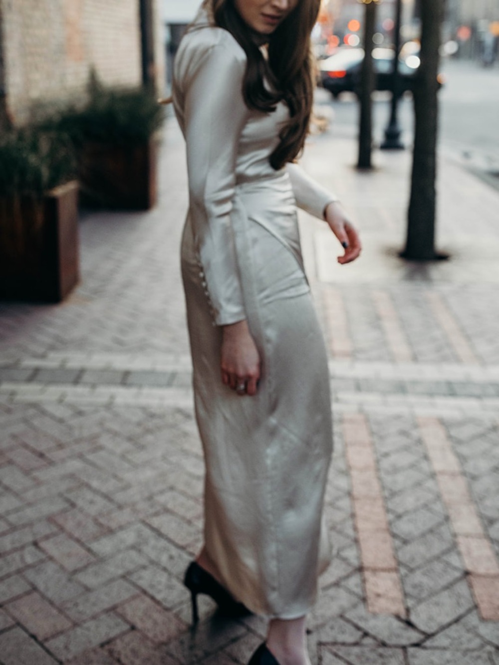 Zara Long Sleeve Satin Cream open back Midi Dress